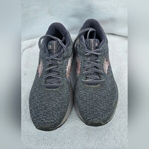 Brooks Gray and Pink Athletic Shoes Sz 8 See Pictures For More Details